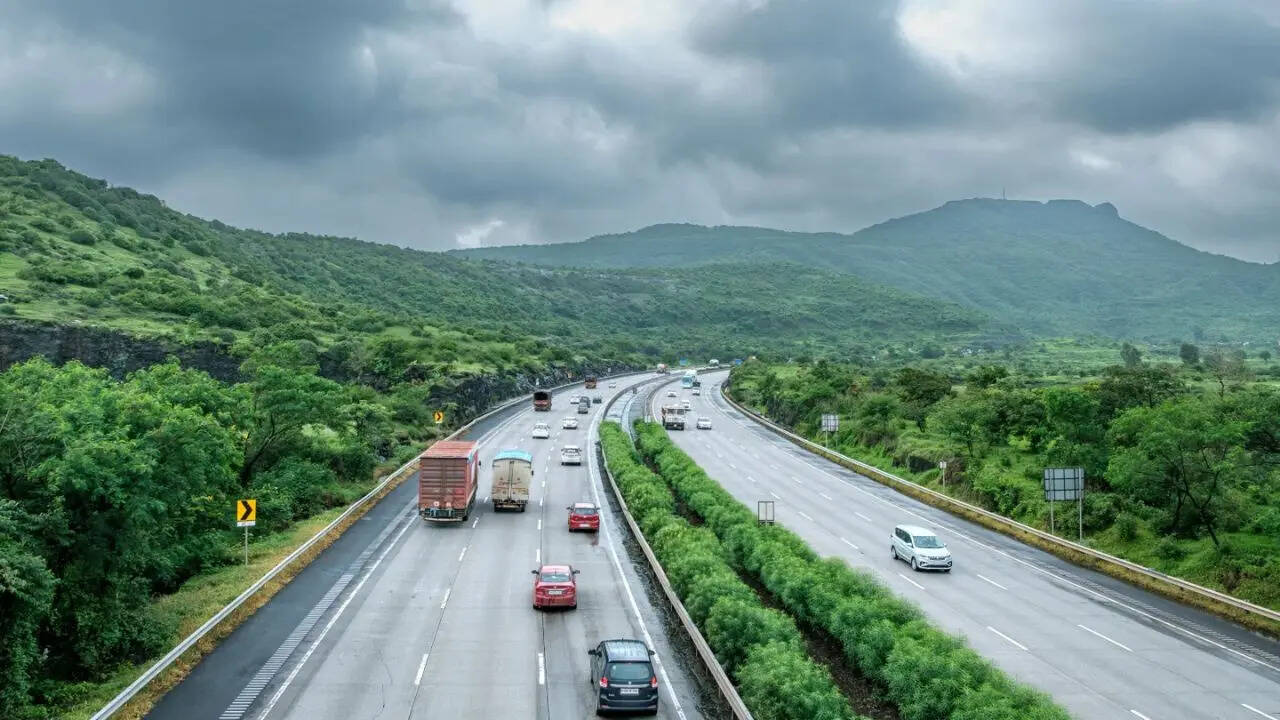 Pune to Mumbai Cab Service